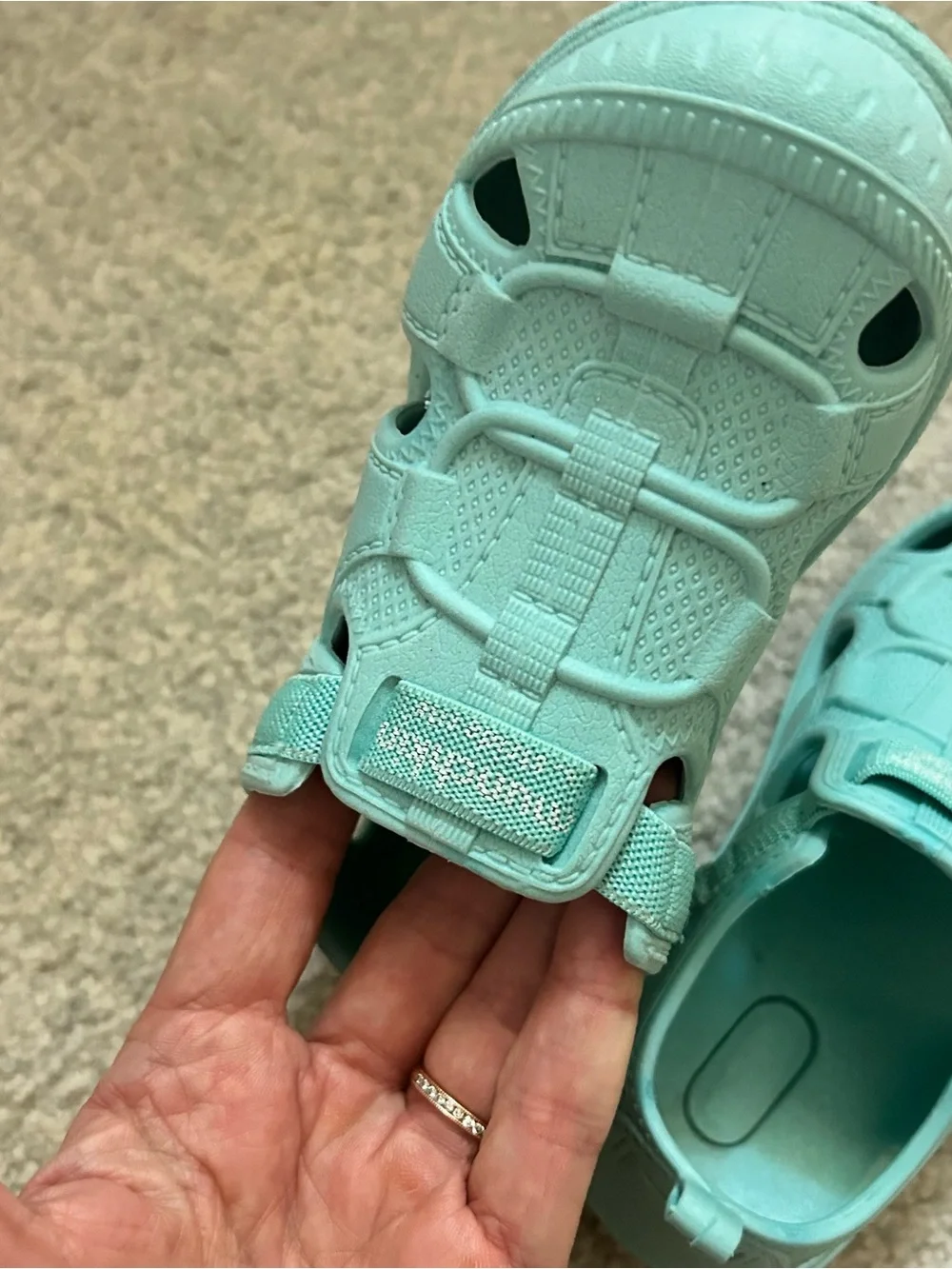 Kids Breathable Hook-and-Loop Water Sandals - Mint size 9